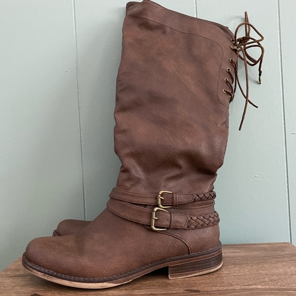 XOXO Womens Montclair Closed Toe Knee High Boots - Picture 4 of 6